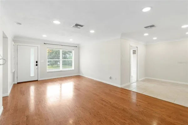 $2,700 | 1966 Sandra Drive, Clearwater, FL 33764