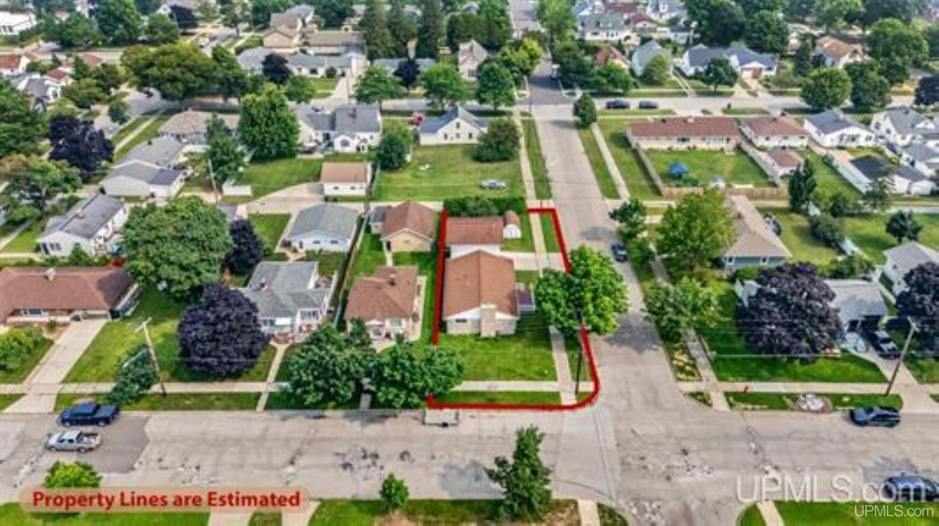 1020 South 18th Street Escanaba, MI 49829 - Photo 8 of 38