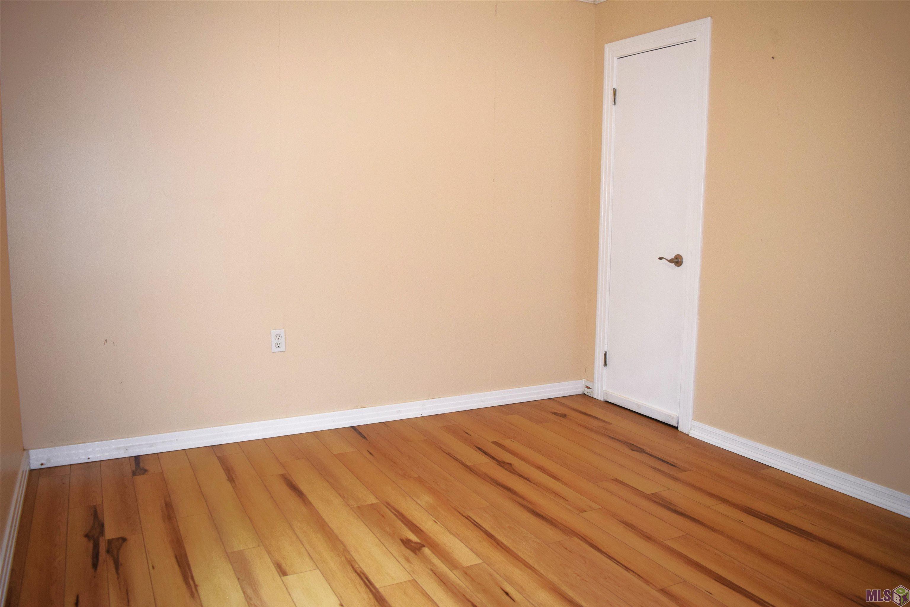 304 Judith Street Houma, LA 70363 - Photo 6 of 10 BEDROOM 1