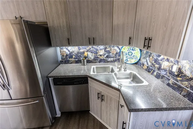 $520,000 | 3213 Drawbridge Court, Chesapeake, VA 23323