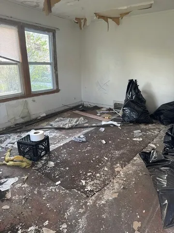 $96,999 | 128 West 115th Street, Chicago, IL 60628