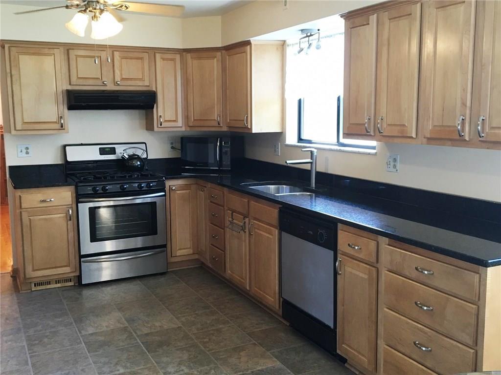 508 Kerrwood Road Pittsburgh, PA 15215 - Photo 3 of 18 Gallery Image 3