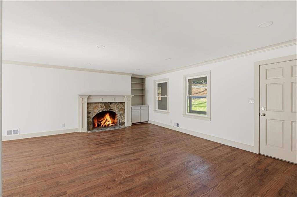 49 Apache Trail Cartersville, GA 30120 - Photo 9 of 52