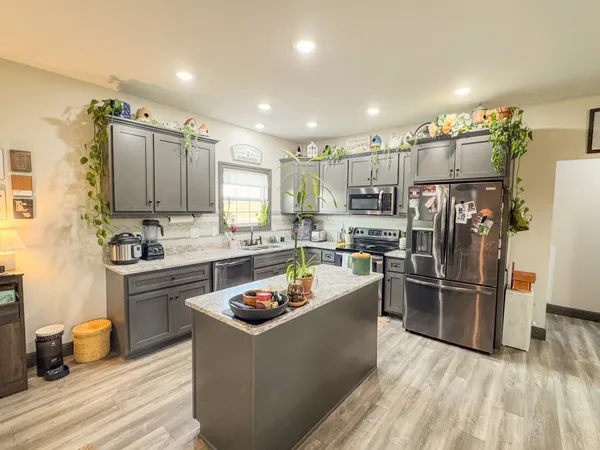 $329,900 | 1828 Old Highway 52, Lafayette, TN 37083