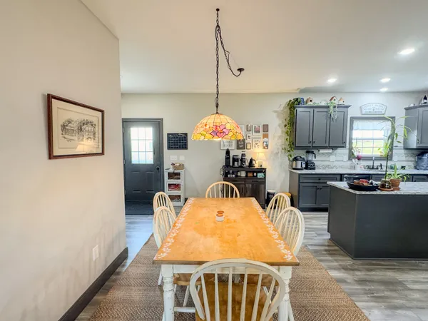$329,900 | 1828 Old Highway 52, Lafayette, TN 37083