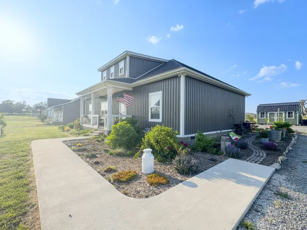 $329,900 | 1828 Old Highway 52, Lafayette, TN 37083