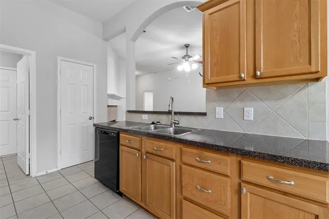 $1,850 | 1201 Caroline Drive, Princeton, TX 75407