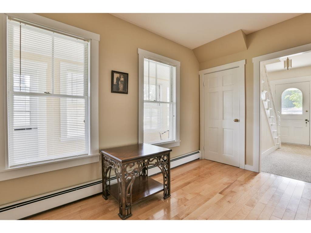 24 Rochambeau Street Goffstown, NH 03102 - Photo 6 of 23 Gallery Image 6