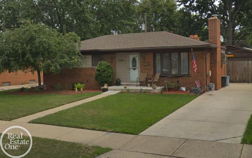 32512 Ridgefield Avenue Warren, MI 48088 - Photo 1 of 18 31373987.JPG