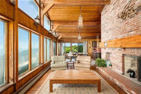 $3,800,000 | 1035 Mohegan Trail, Block Island, RI 02807