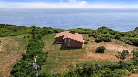 $3,800,000 | 1035 Mohegan Trail, Block Island, RI 02807