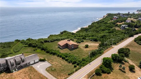 $3,800,000 | 1035 Mohegan Trail, Block Island, RI 02807
