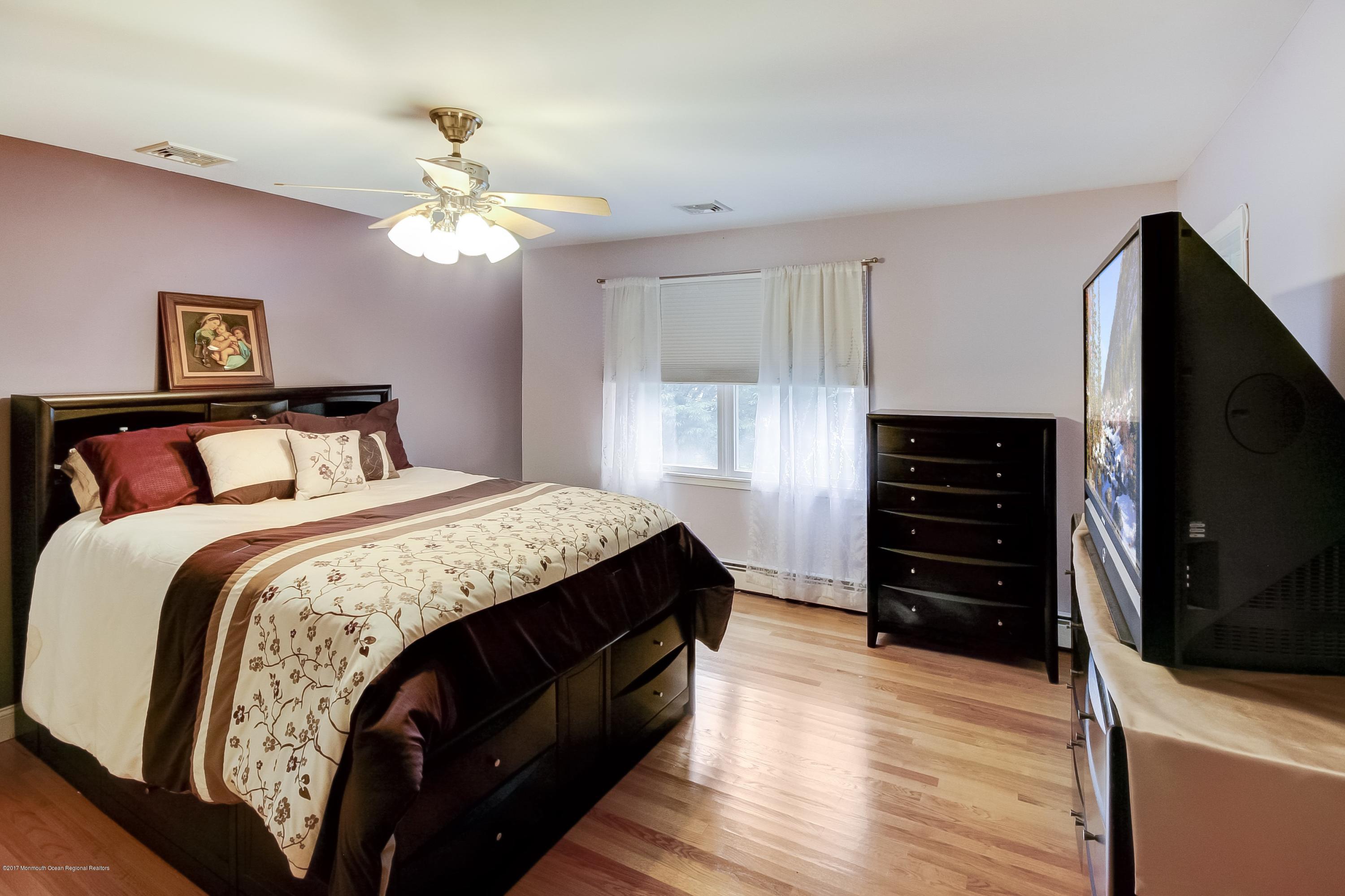 1 Roma Court Lincroft, NJ 07738 - Photo 21 of 35 Bedroom
