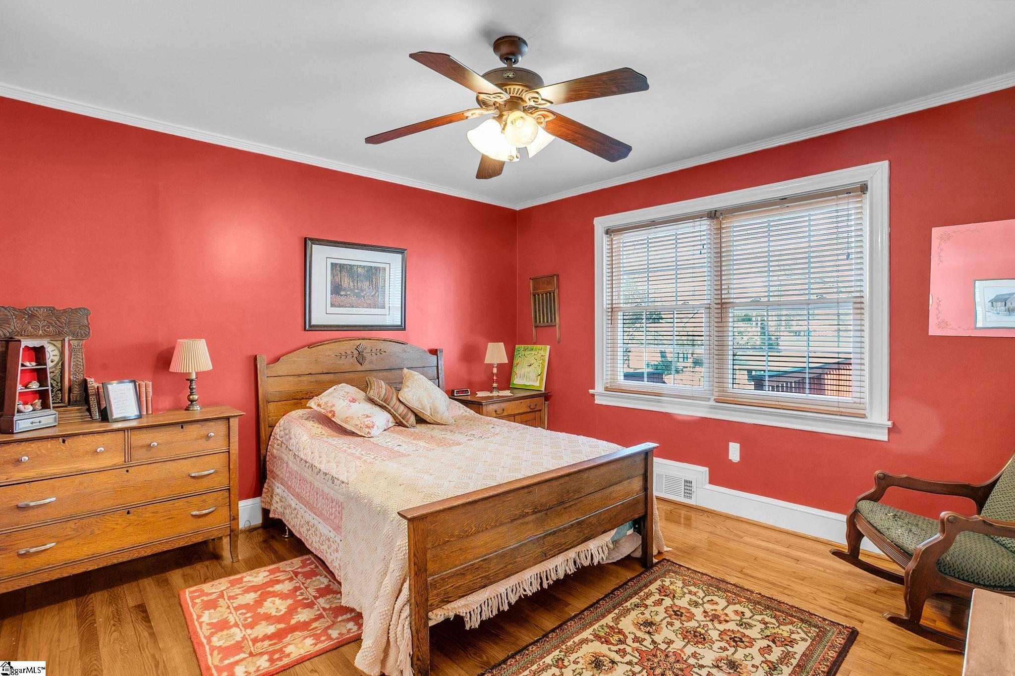 303 North Avenue Greer, SC 29650 - Photo 26 of 50