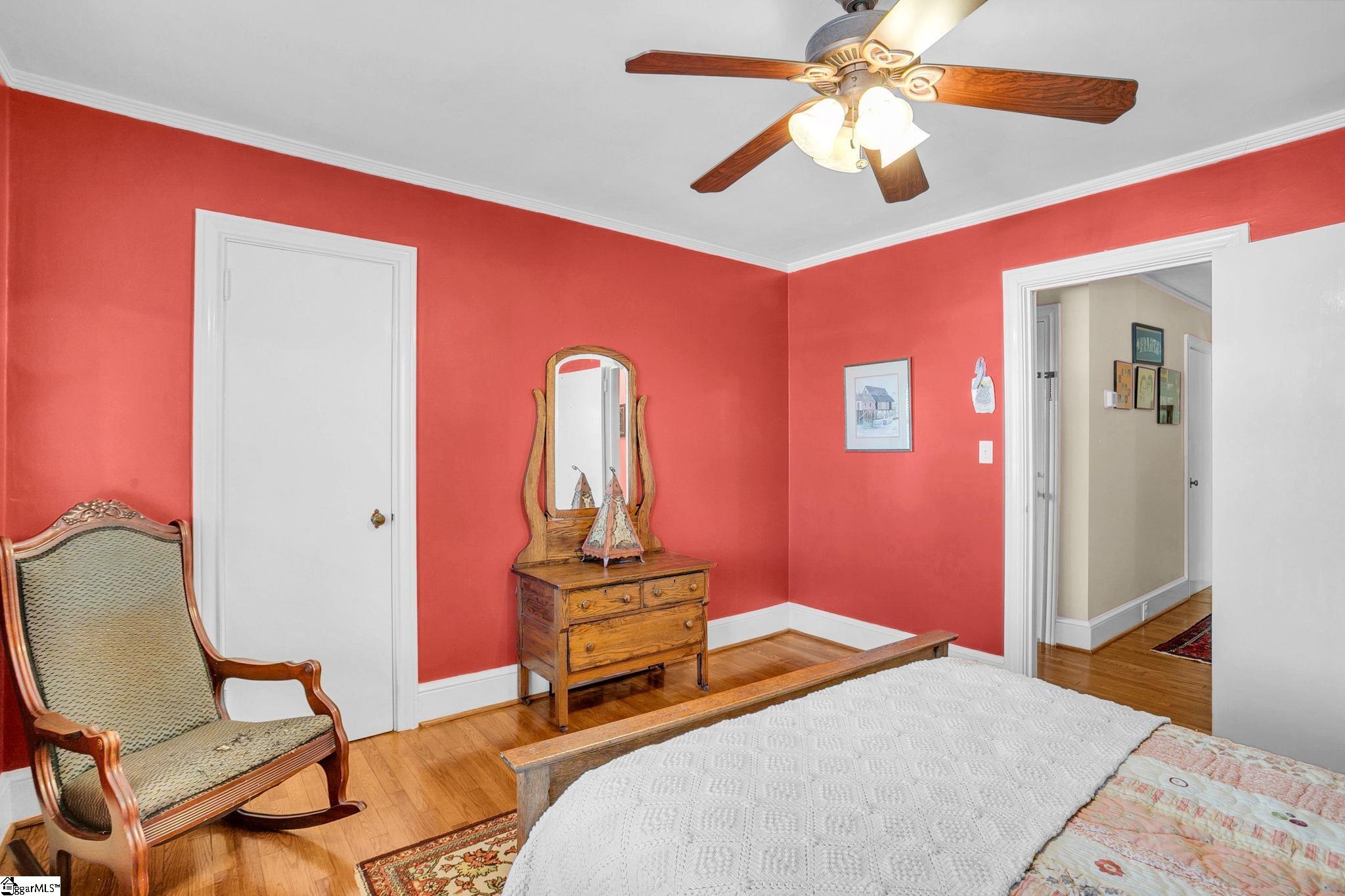 303 North Avenue Greer, SC 29650 - Photo 27 of 50