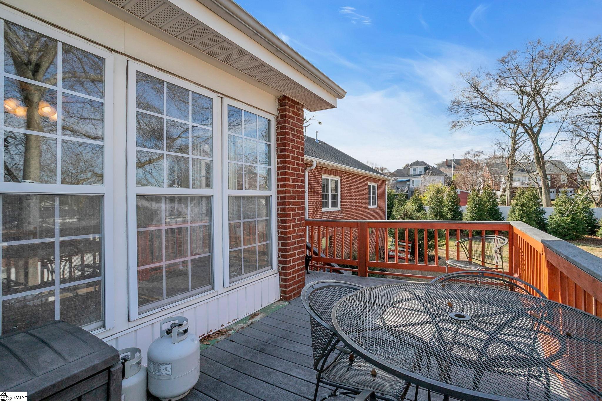 303 North Avenue Greer, SC 29650 - Photo 41 of 50