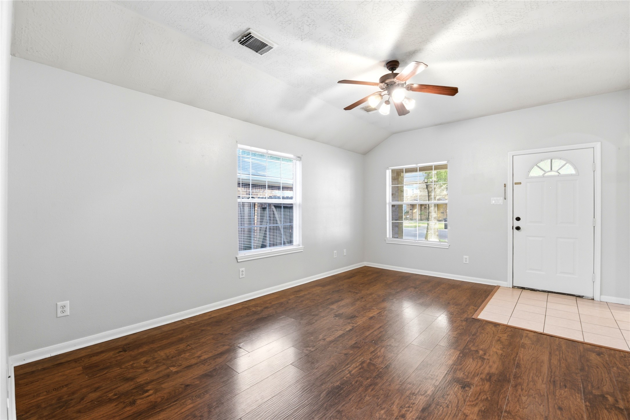 1707 Longview Street Conroe, TX 77301 - Photo 9 of 24