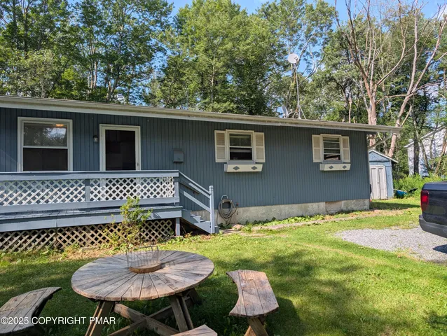 $189,900 | 1209 Shadblow Road, Pocono Summit, PA 18346