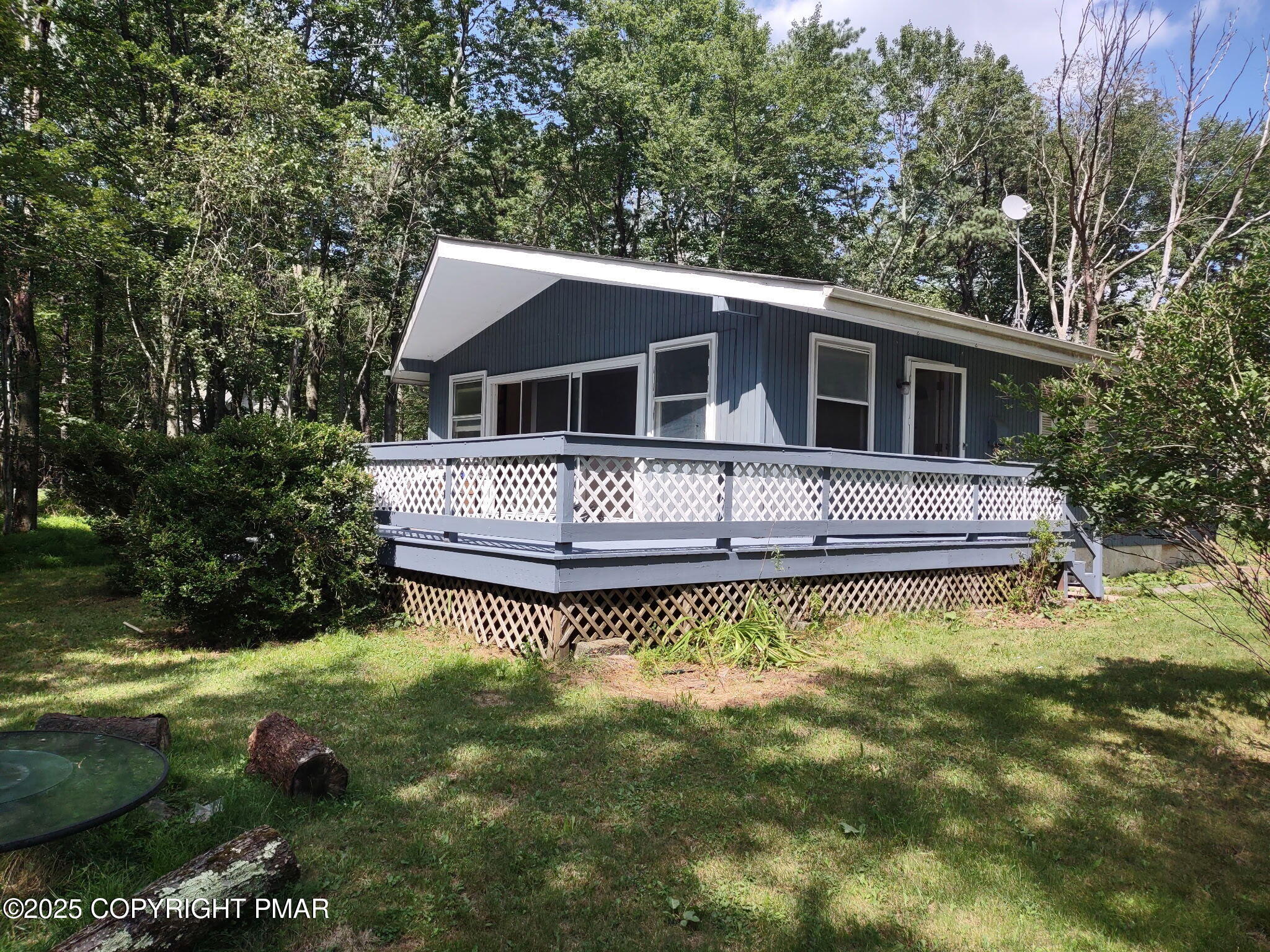 1209 Shadblow Road Pocono Summit, PA 18346 - Photo 2 of 28 4474079100127925898