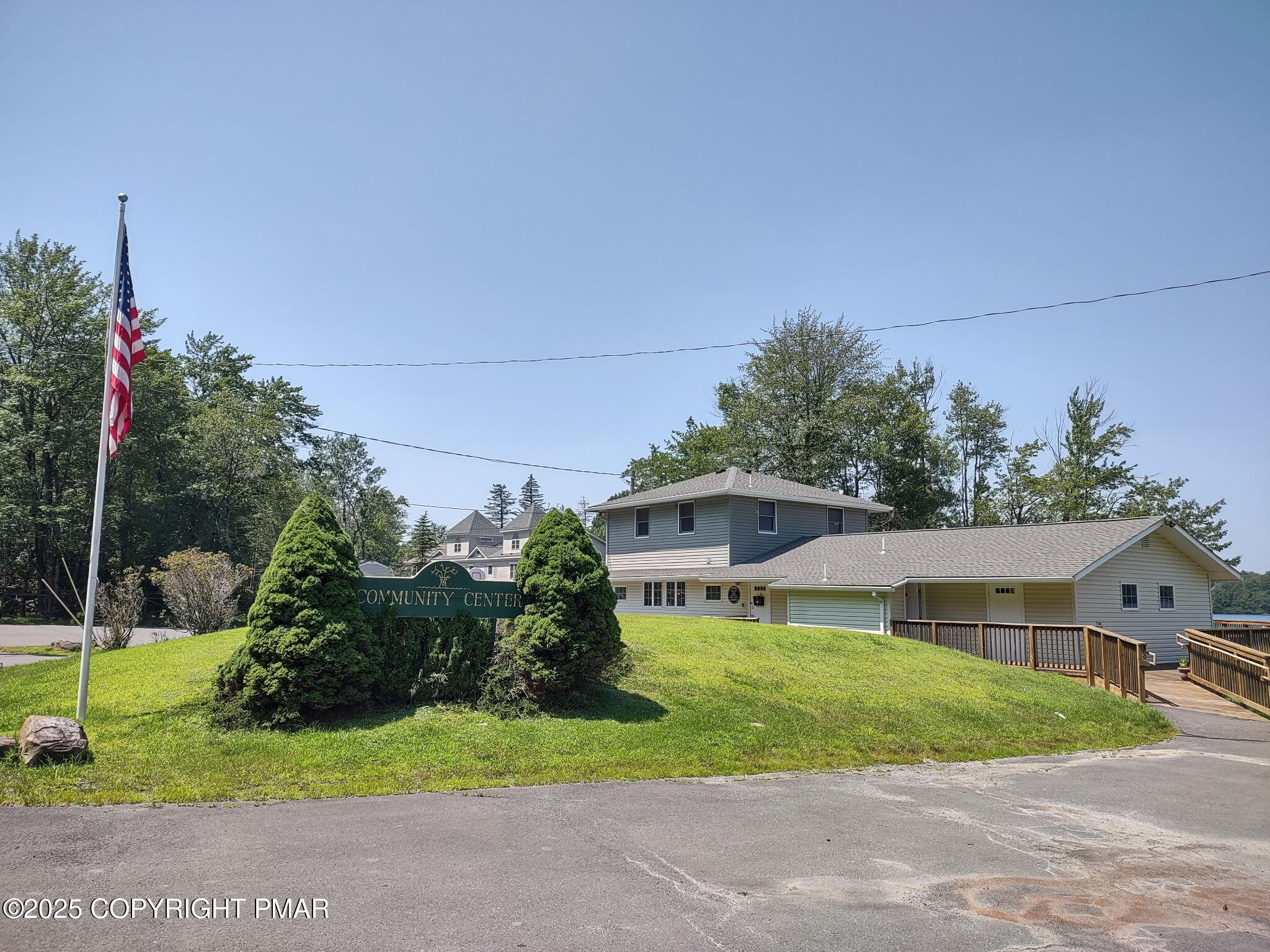 1209 Shadblow Road Pocono Summit, PA 18346 - Photo 24 of 28 1000010812