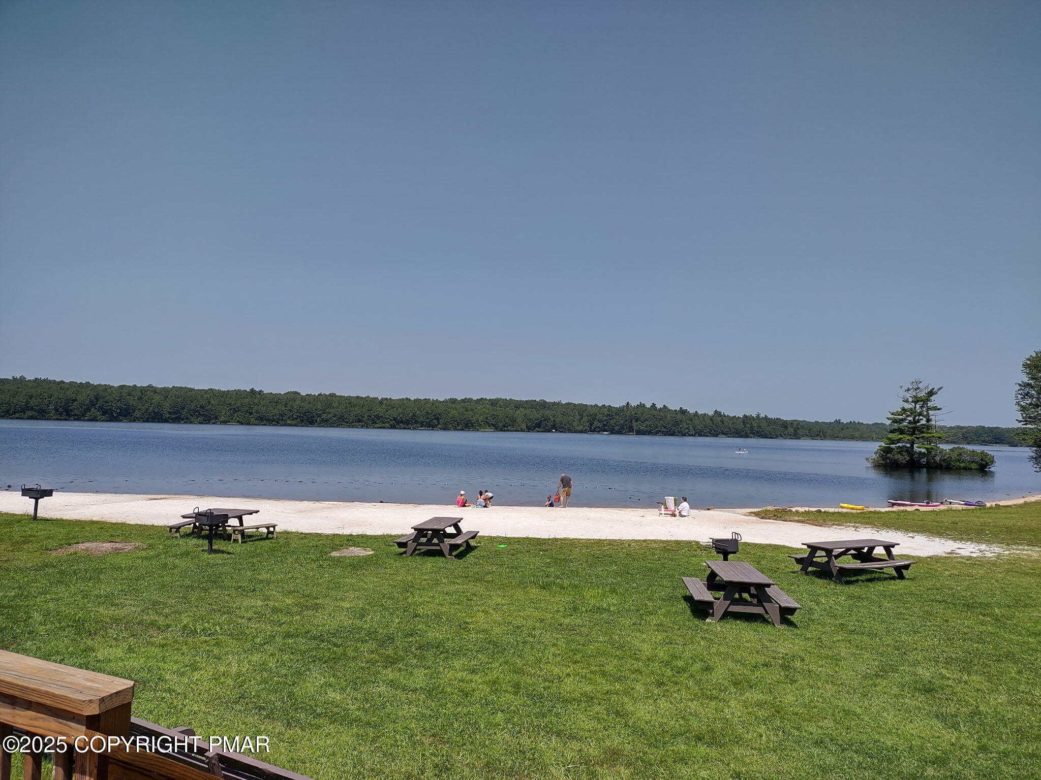 1209 Shadblow Road Pocono Summit, PA 18346 - Photo 26 of 28 7611082953831681167