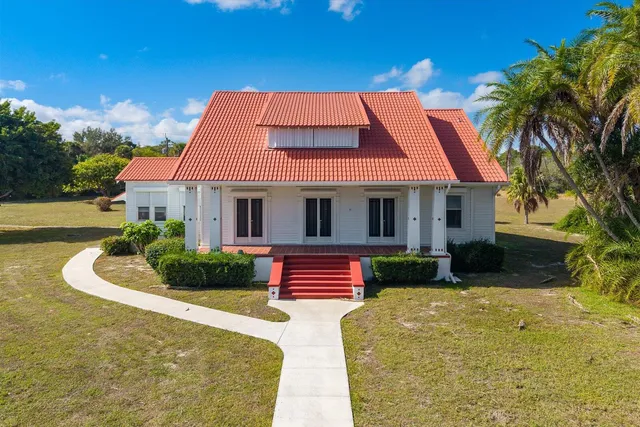 $1,600,000 | 7901 South Indian River Drive, Fort Pierce, FL 34982