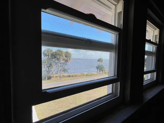 $1,600,000 | 7901 South Indian River Drive, Fort Pierce, FL 34982