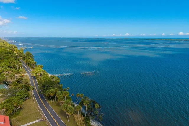 $1,600,000 | 7901 South Indian River Drive, Fort Pierce, FL 34982