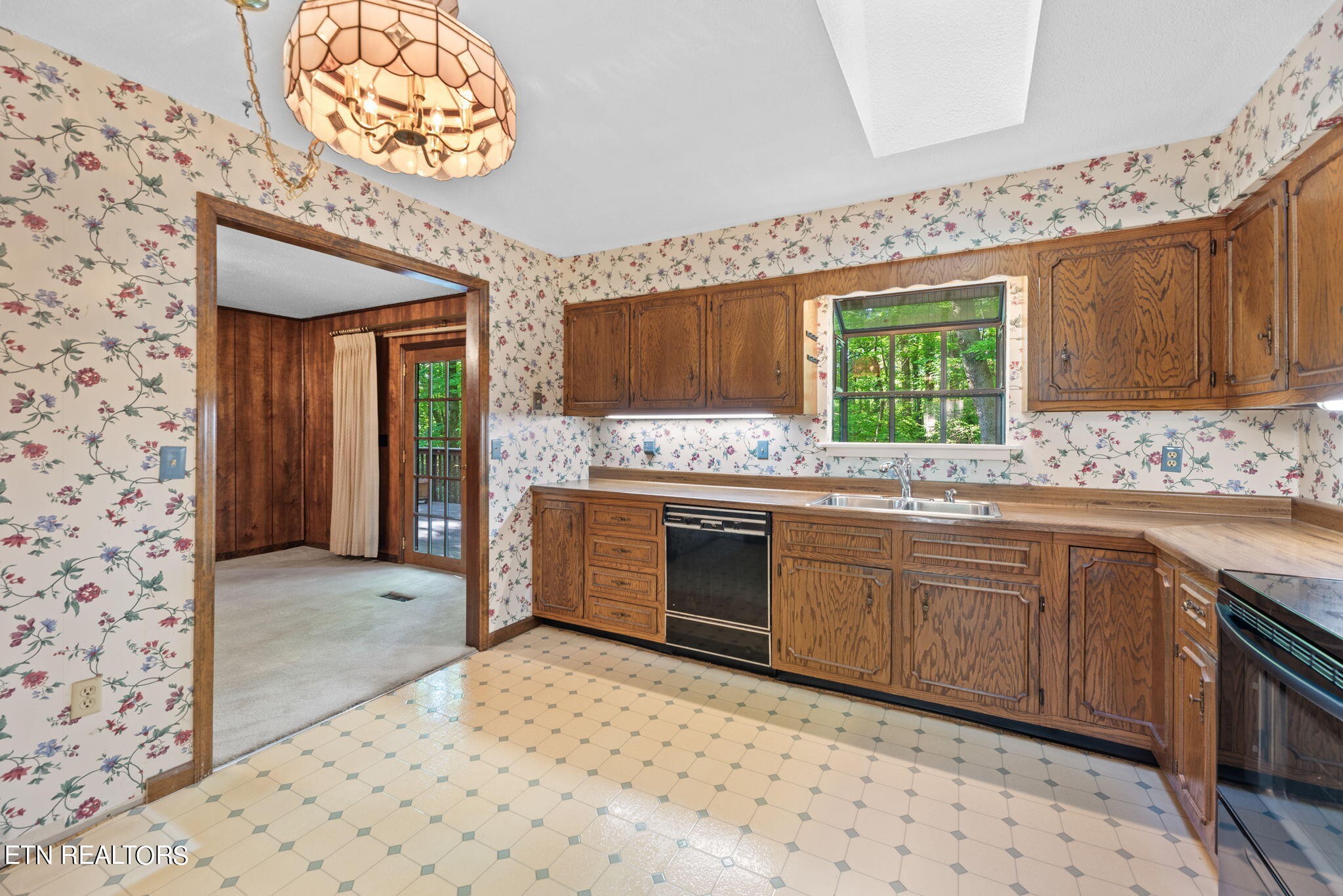 131 Amanda Drive Oak Ridge, TN 37830 - Photo 12 of 39 Gallery Image 12