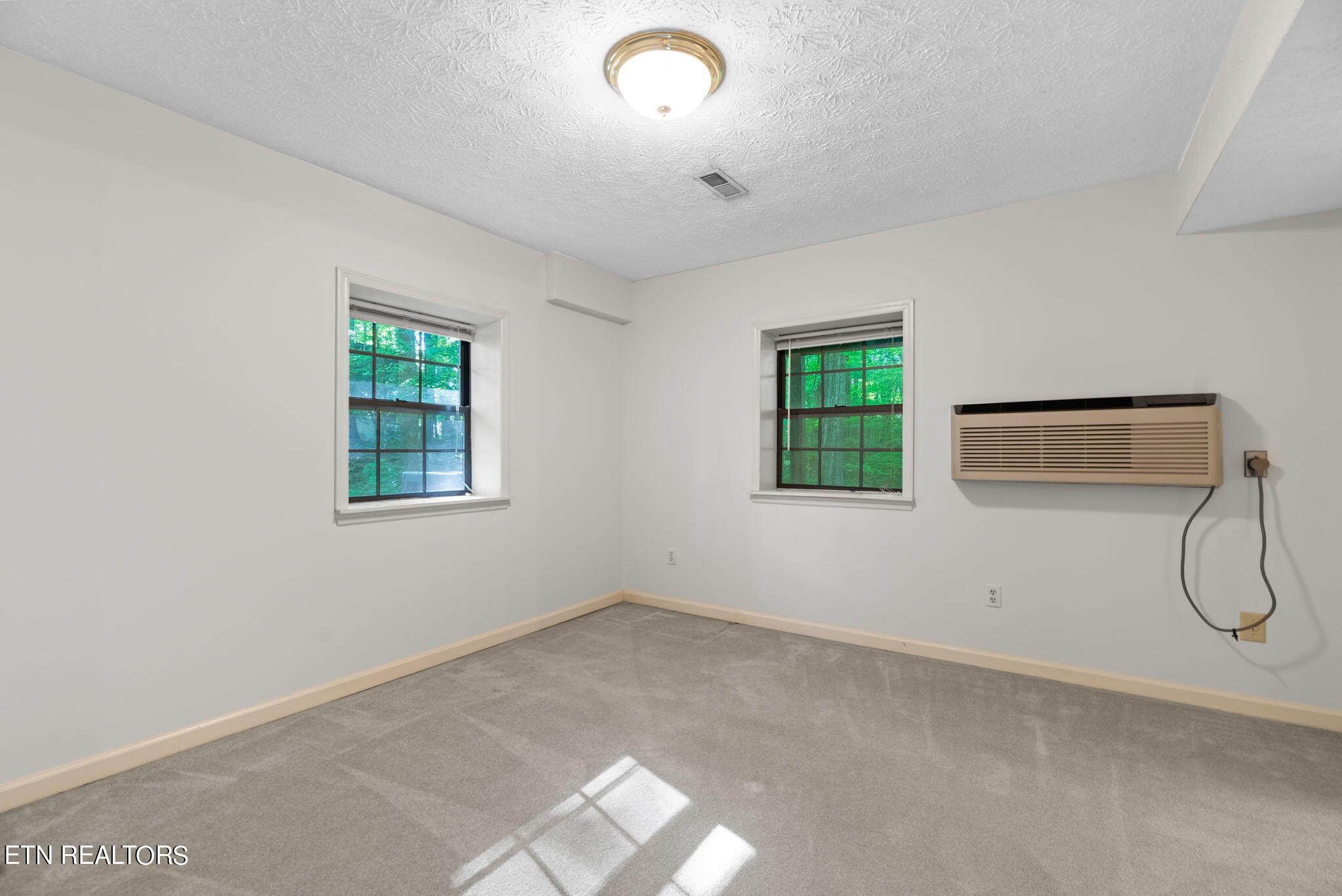 131 Amanda Drive Oak Ridge, TN 37830 - Photo 32 of 39 Gallery Image 32