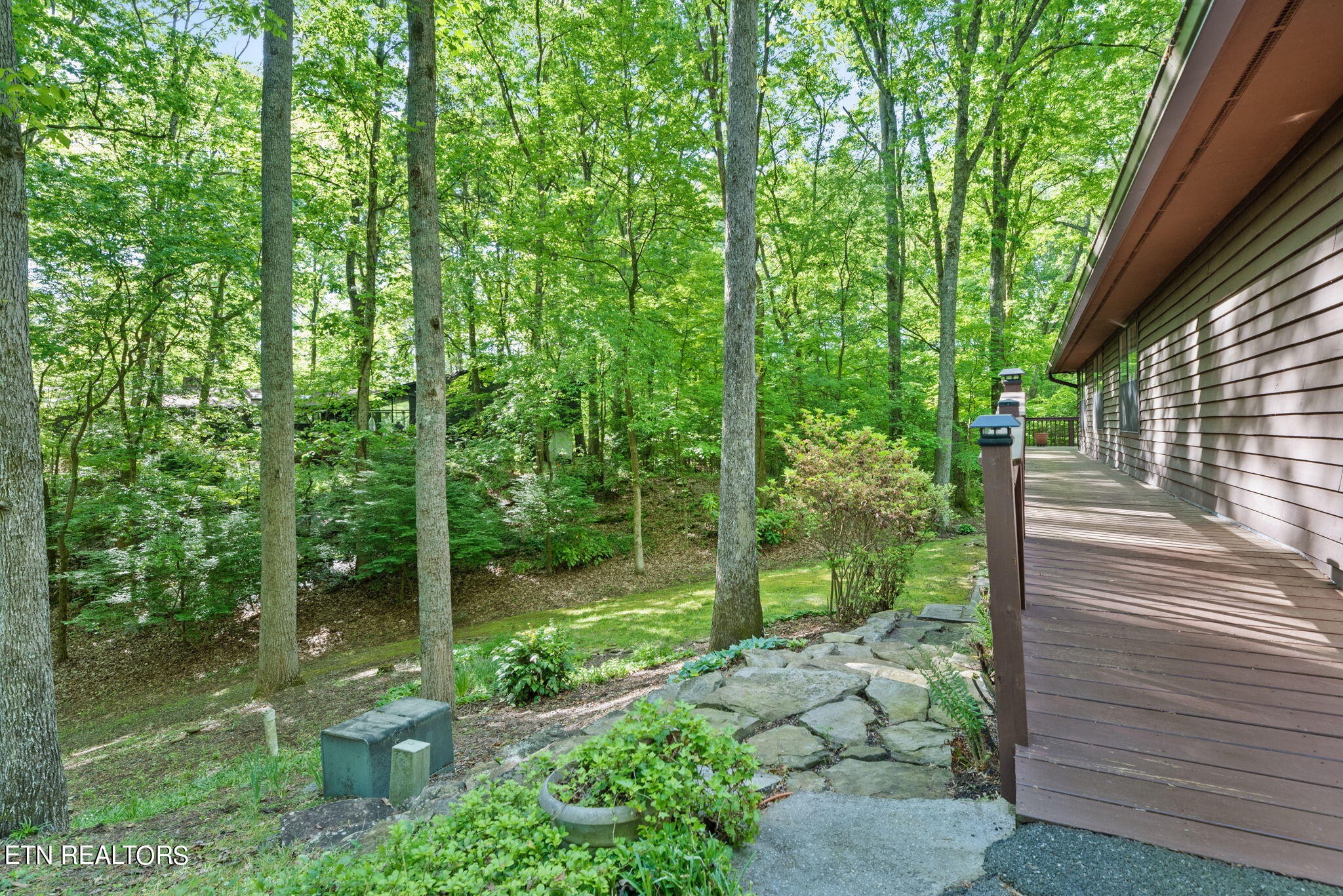 131 Amanda Drive Oak Ridge, TN 37830 - Photo 34 of 39 Gallery Image 34