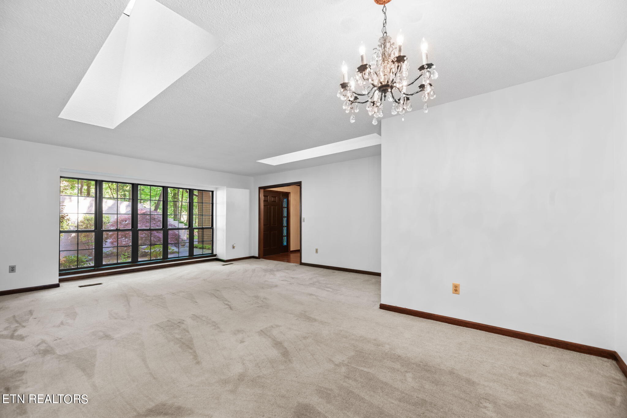 131 Amanda Drive Oak Ridge, TN 37830 - Photo 9 of 39 Gallery Image 9
