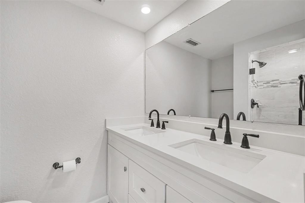 305 Shell Road Venice, FL 34293 - Photo 29 of 44 Gallery Image 29