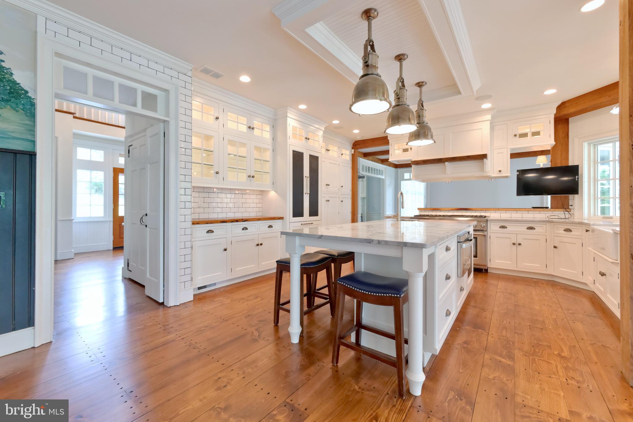 2675 Ballybunion Road Center Valley, PA 18034 - Photo 14 of 32 Recently renovated kitchen