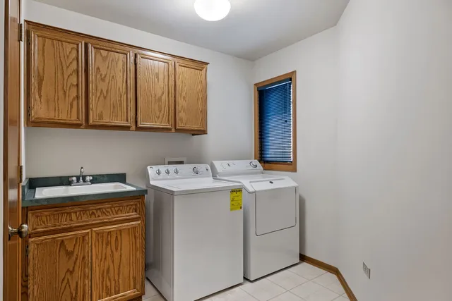 $479,000 | 8614 Bangor Drive, Tinley Park, IL 60487