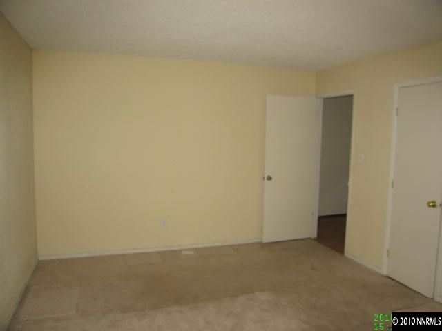 584 Marvin Way Reno, NV 89503 - Photo 3 of 8 Photo 3