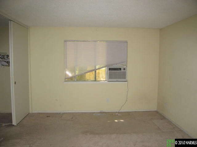584 Marvin Way Reno, NV 89503 - Photo 4 of 8 Photo 4