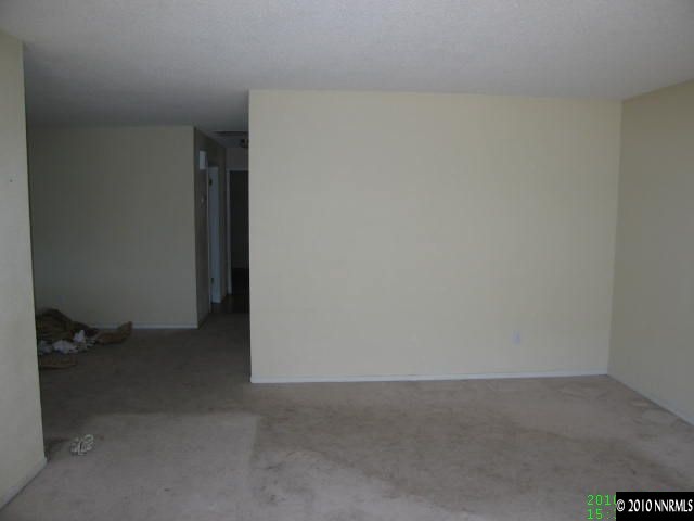 584 Marvin Way Reno, NV 89503 - Photo 5 of 8 Photo 5