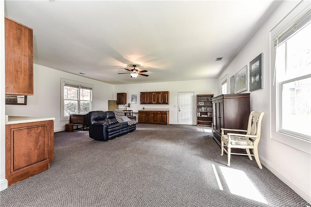 15333 Thomas Road Charlotte, NC 28278 - Photo 20 of 24 Gallery Image 20