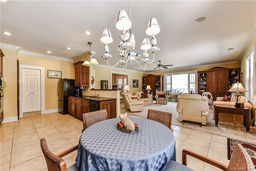 15333 Thomas Road Charlotte, NC 28278 - Photo 10 of 24 Gallery Image 10