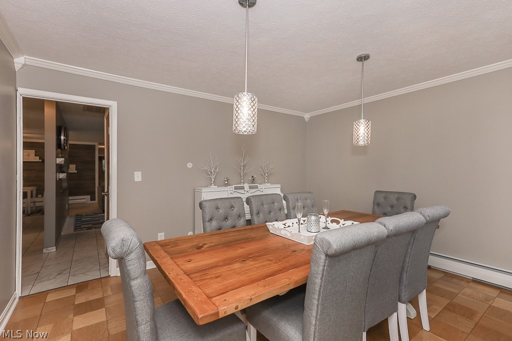 2804 Laurel Road Brunswick, OH 44212 - Photo 11 of 34 Dining room