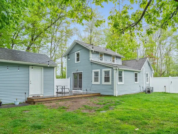 $3,400 | 36 Brackett Road, Ashland, MA 01721