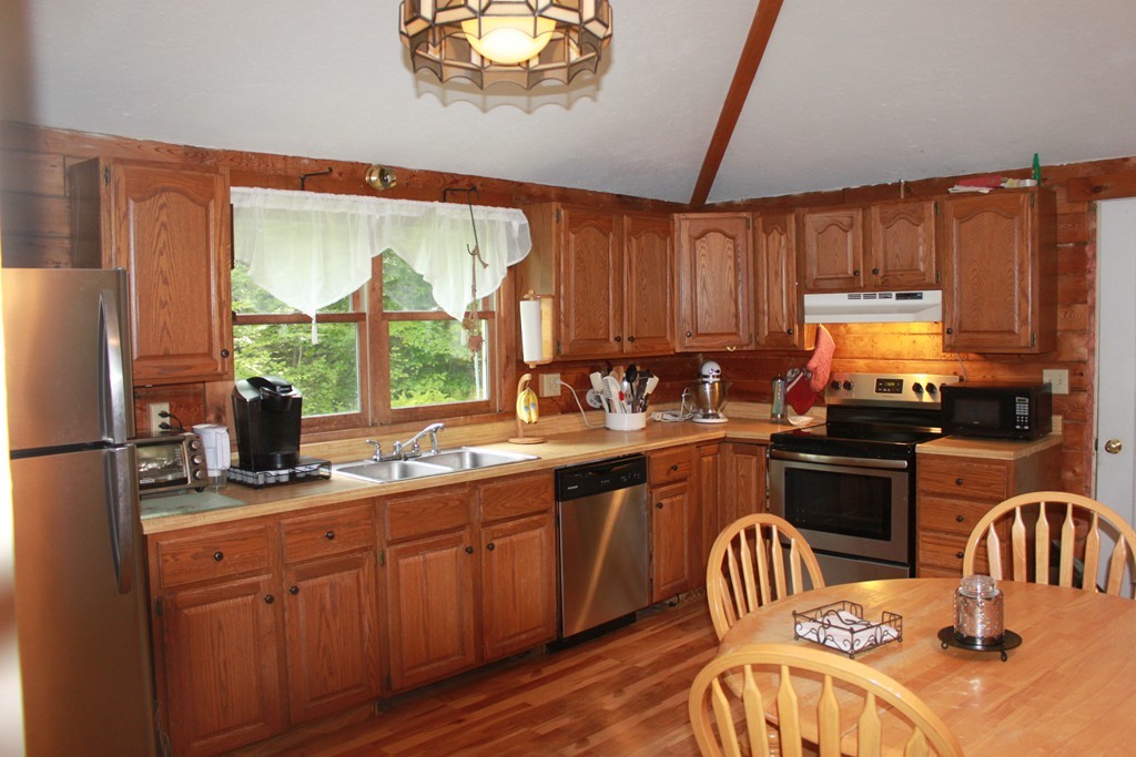 48 Laurel Lake Road Royalston, MA 01368 - Photo 3 of 18 Gallery Image 3