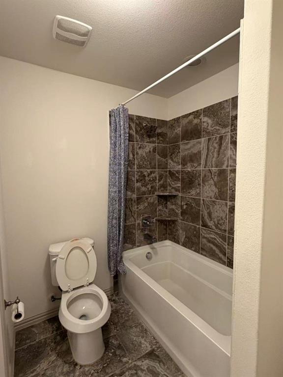 2417 Mare Road Carrollton, TX 75010 - Photo 11 of 32 Gallery Image 11