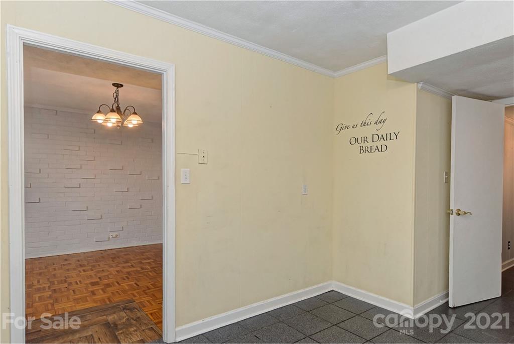7215 Swans Run Road Charlotte, NC 28226 - Photo 11 of 26 Gallery Image 11