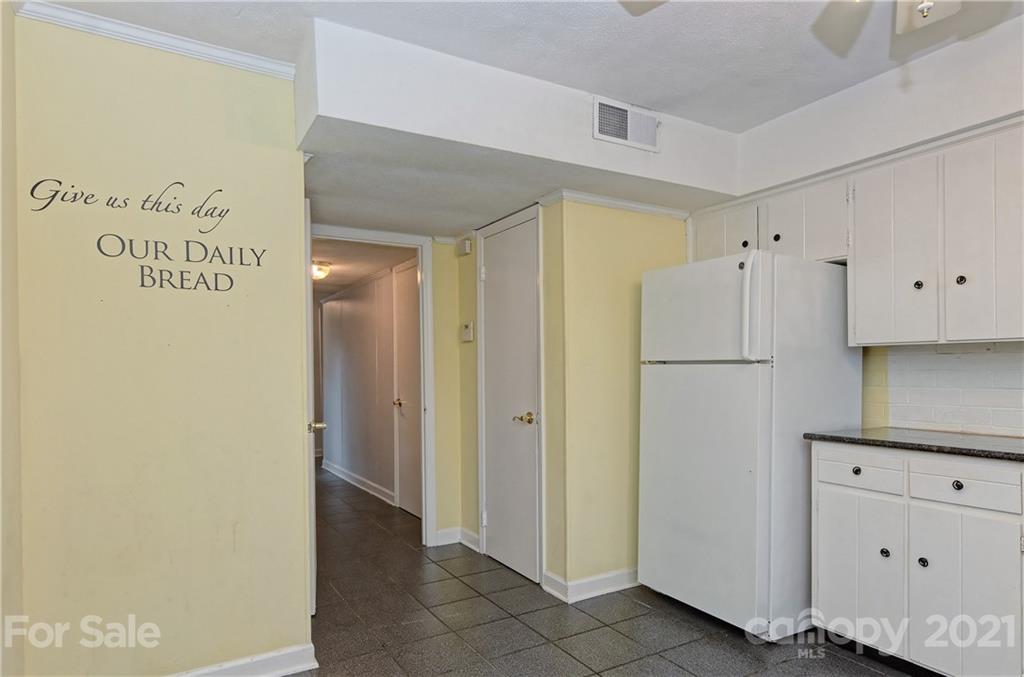 7215 Swans Run Road Charlotte, NC 28226 - Photo 12 of 26 Gallery Image 12