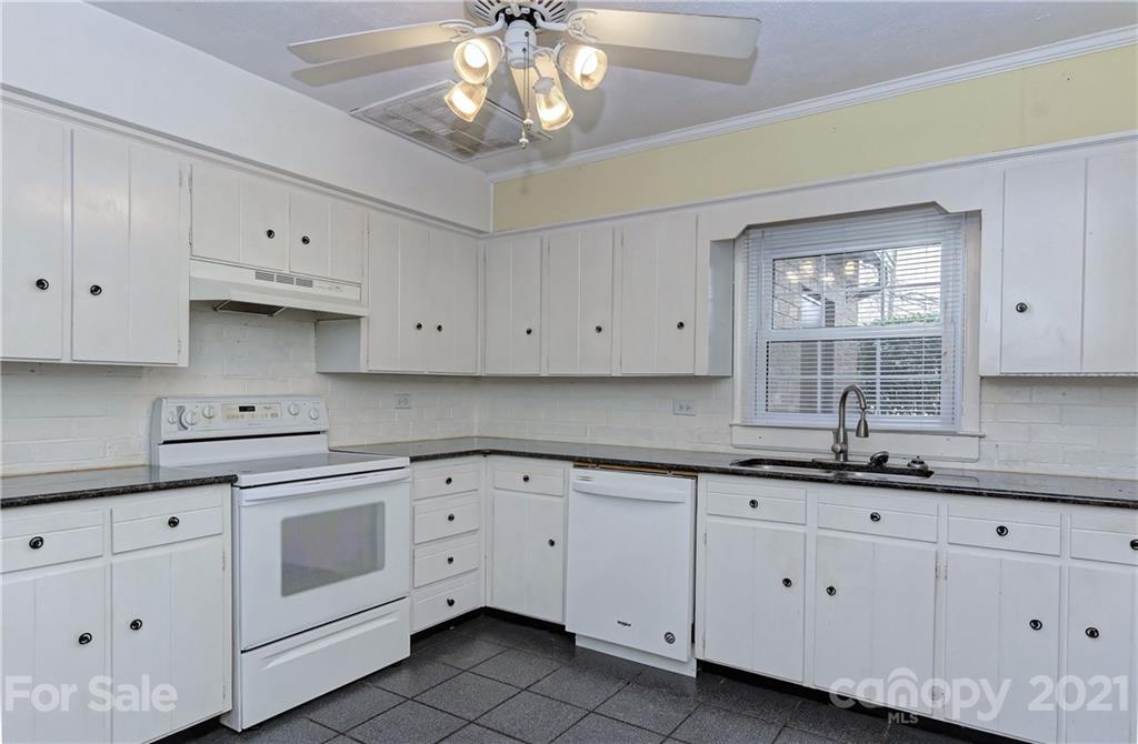 7215 Swans Run Road Charlotte, NC 28226 - Photo 13 of 26 Gallery Image 13