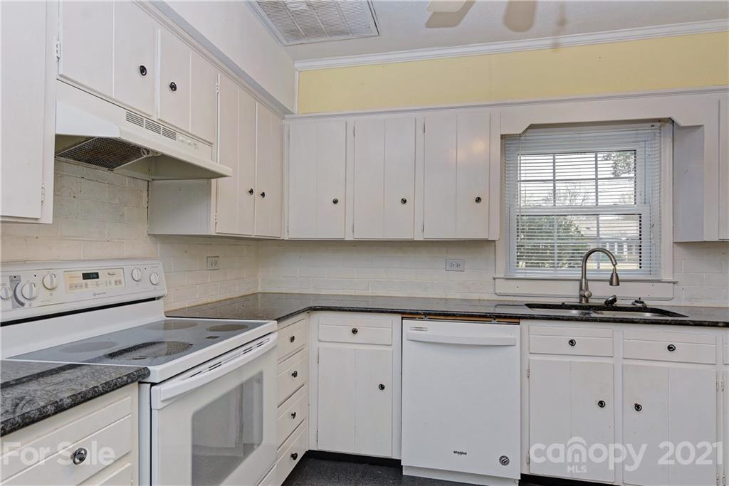 7215 Swans Run Road Charlotte, NC 28226 - Photo 15 of 26 Gallery Image 15