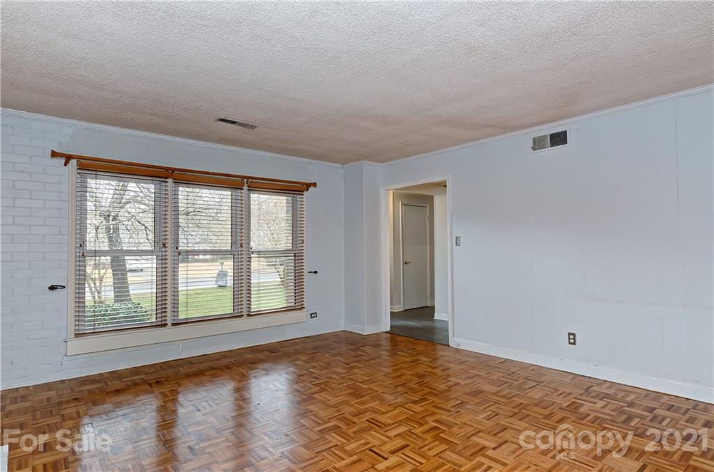 7215 Swans Run Road Charlotte, NC 28226 - Photo 10 of 26 Gallery Image 10