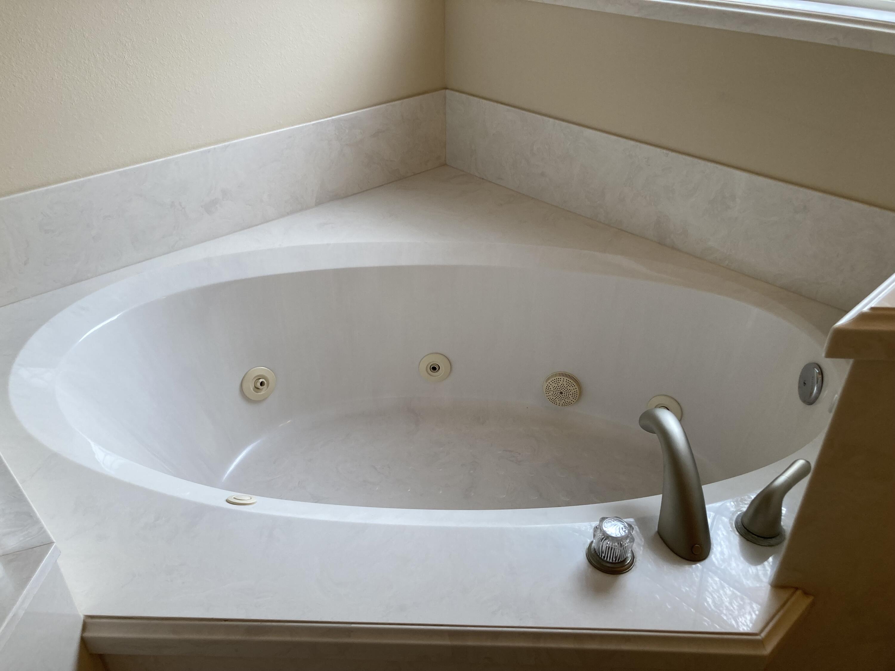 10 Maple Avenue Shalimar, FL 32579 - Photo 18 of 21 a bathroom with a sink